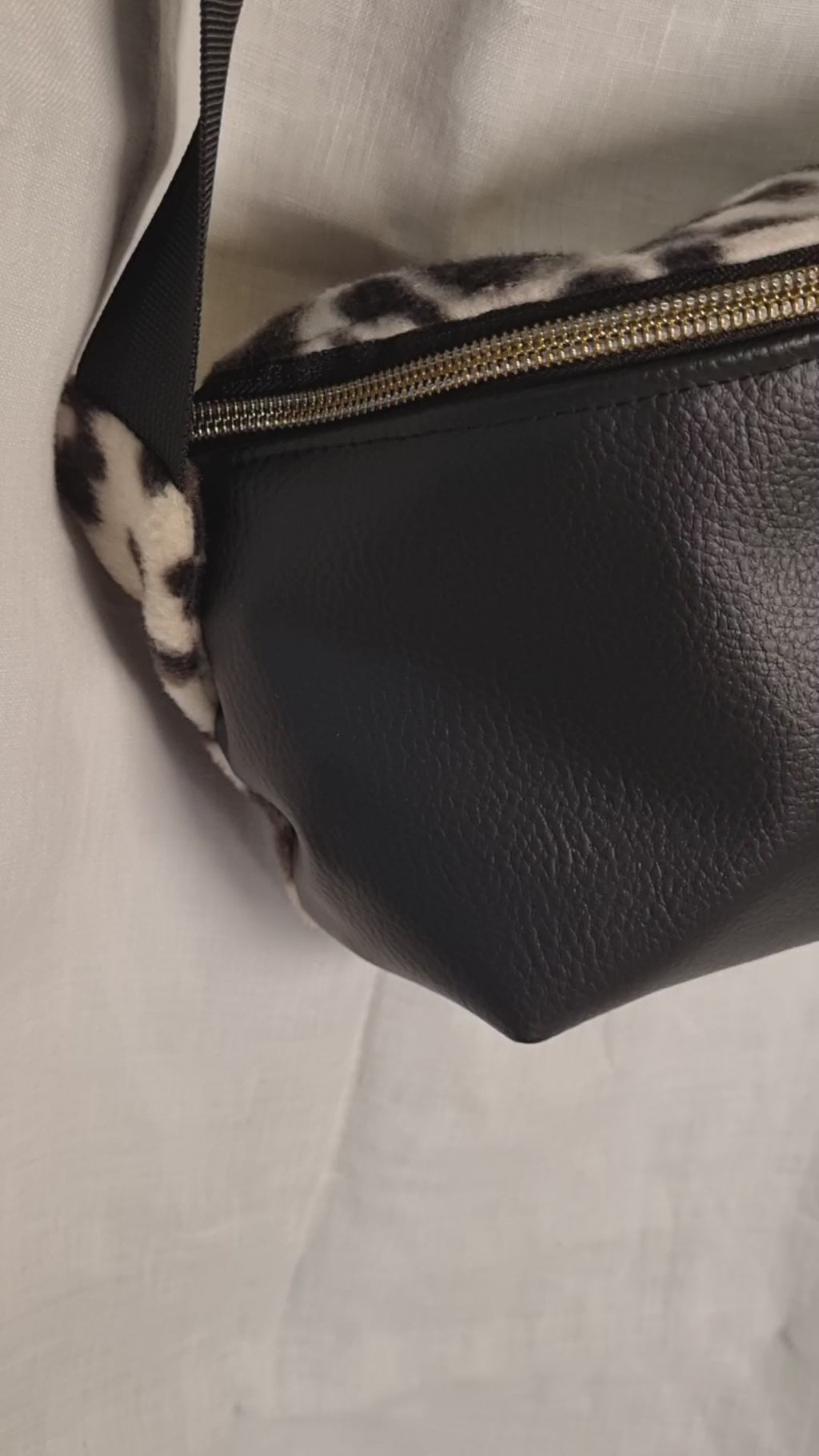 'Anna' Bauchtasche leo