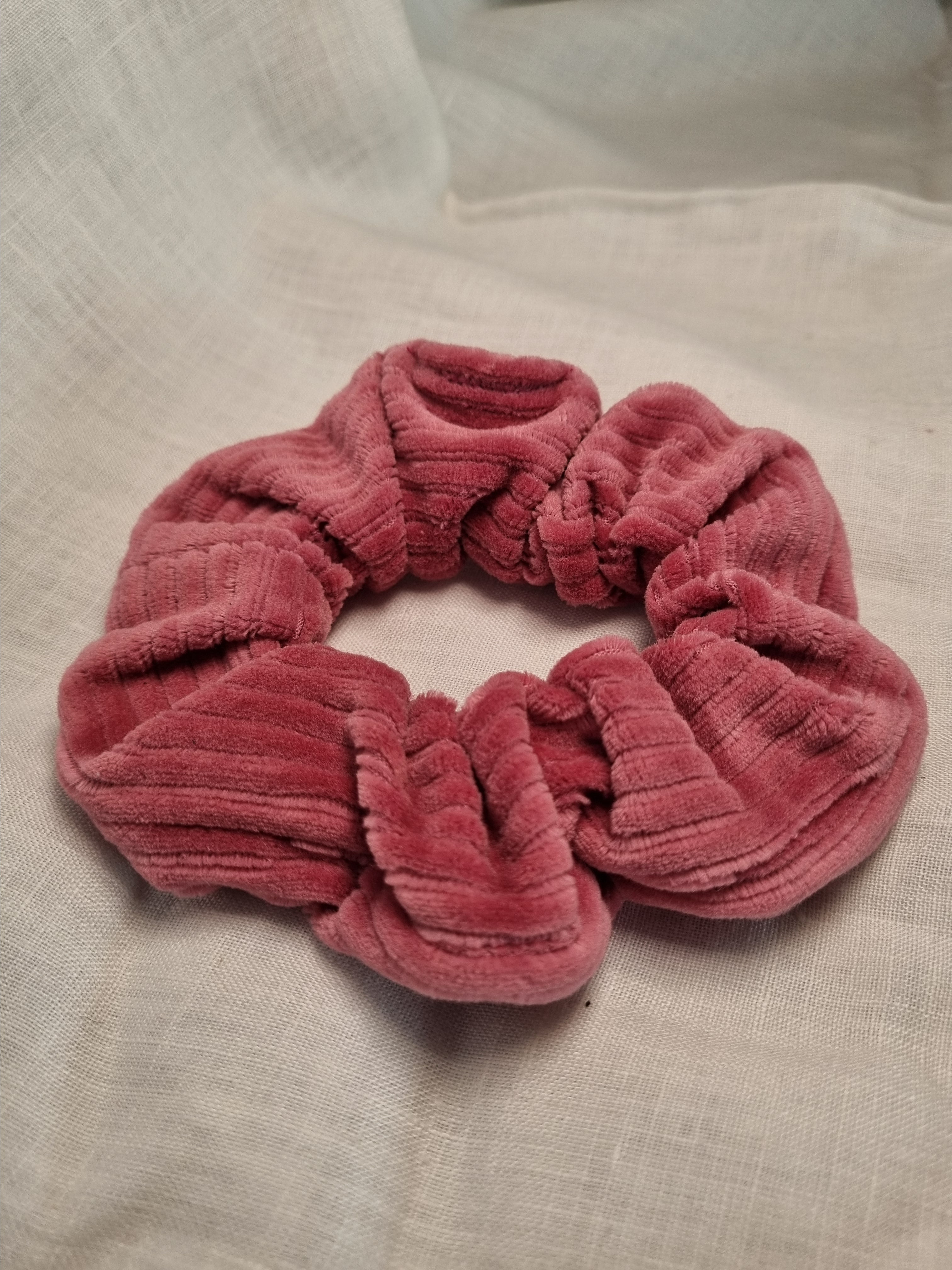 verschiedene Scrunchies